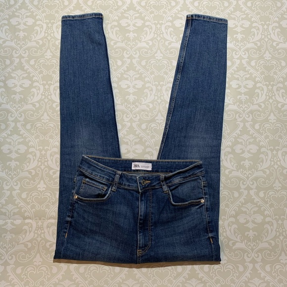 Zara Denim - Zara high rise skinny crops size 8